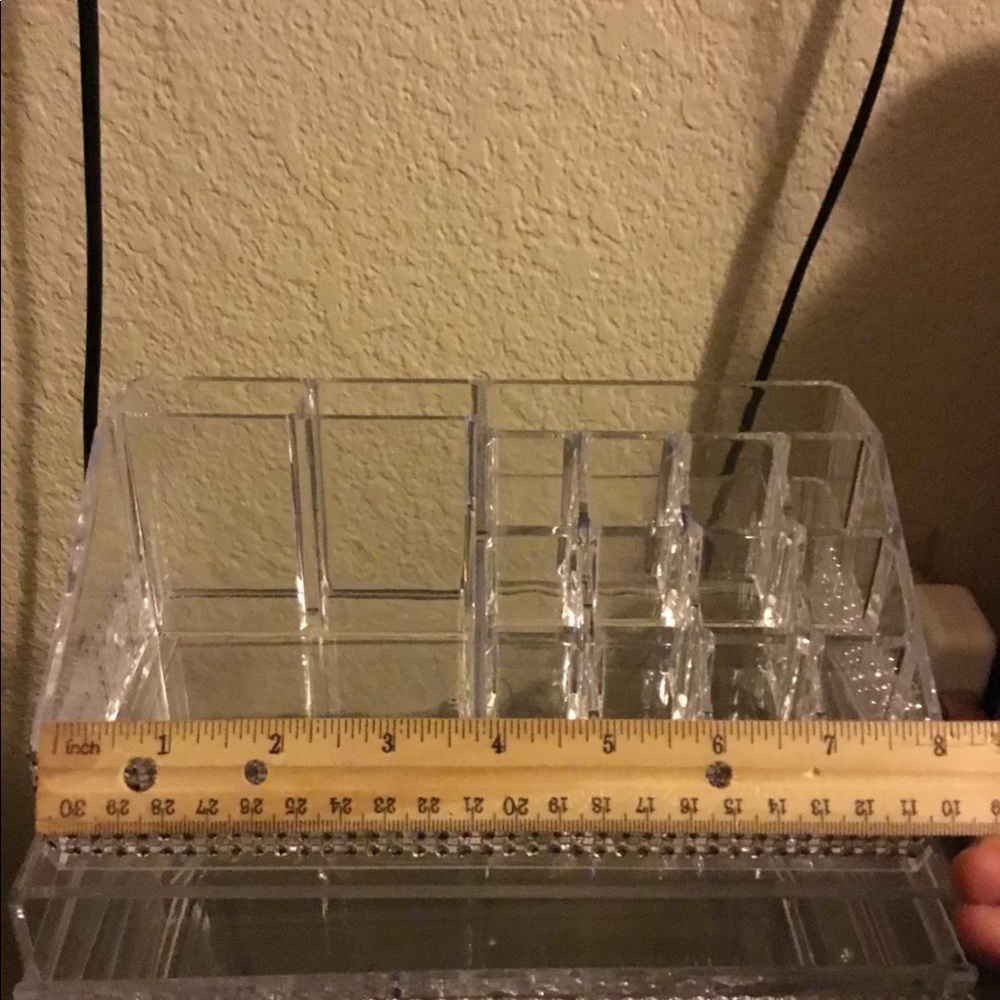 Makeup Organizer - Picture 2 of 5